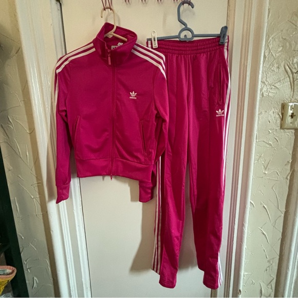 Adidas pink 2 piece tracksuit 🌺🌸🌷 - Picture 5 of 10